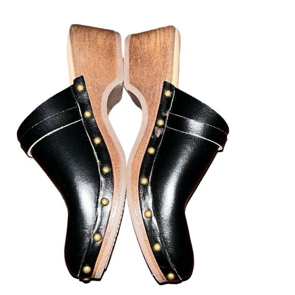 Time And Tru Black Wedge Heels(Size 6) - Picture 4 of 8